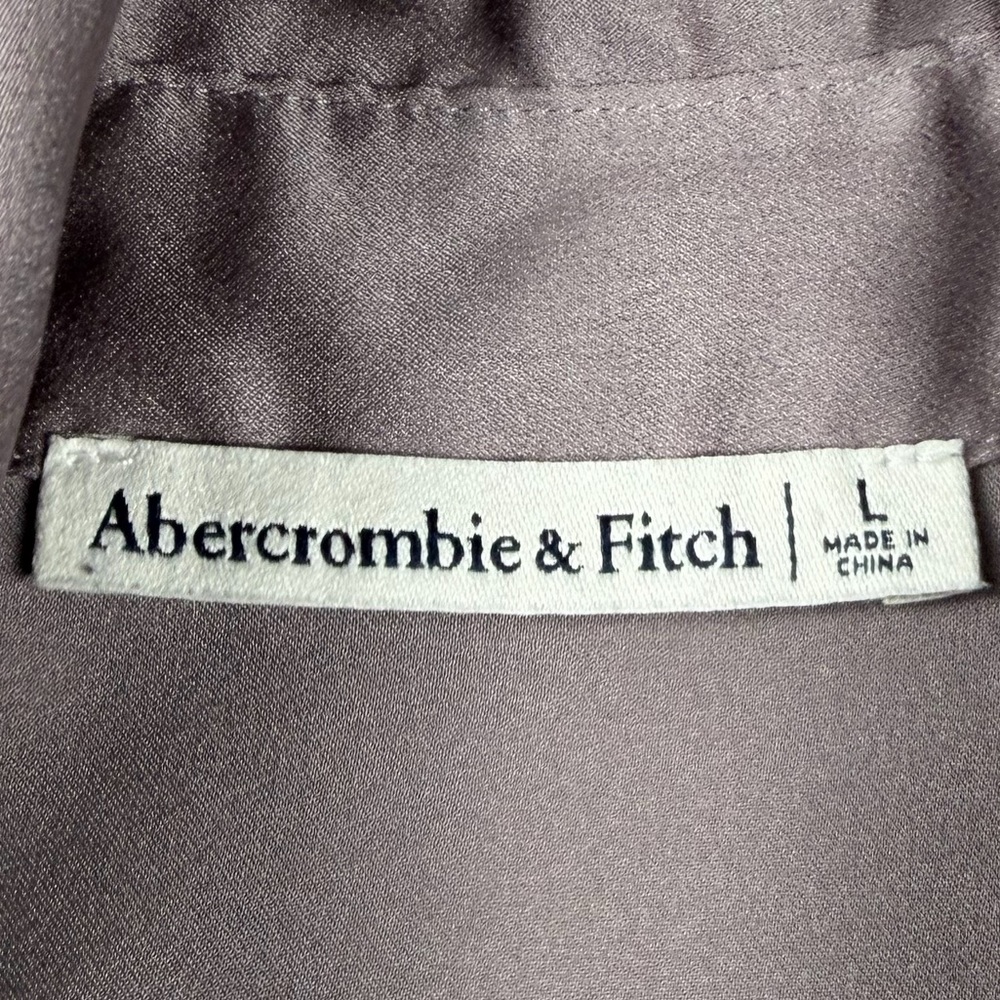 Abercrombie & Fitch Womens Gray Satin Button-Down Blouse Short Sleeve Size L - Picture 13 of 15